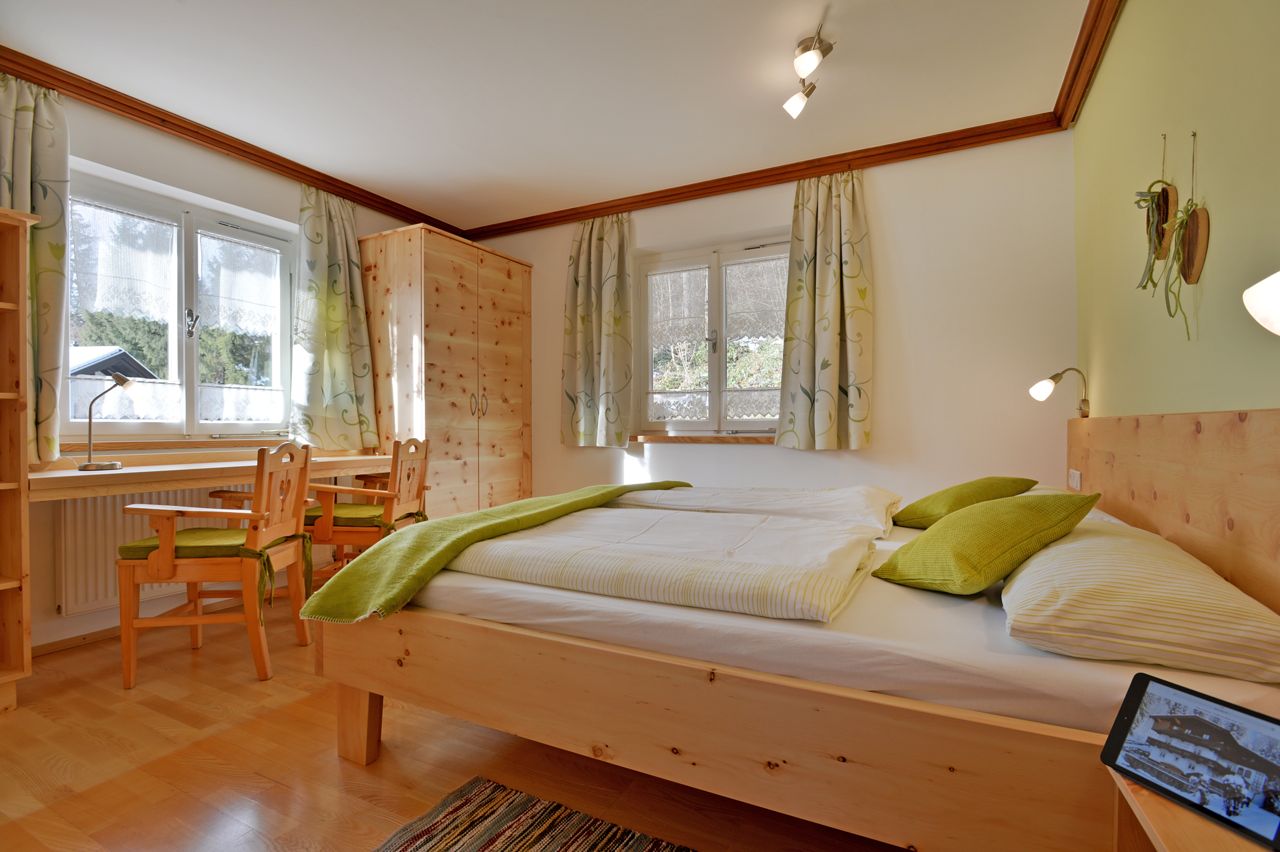Haus am erlenrain scheffau am wilden kaiser tyrol Schlafzimmer klein